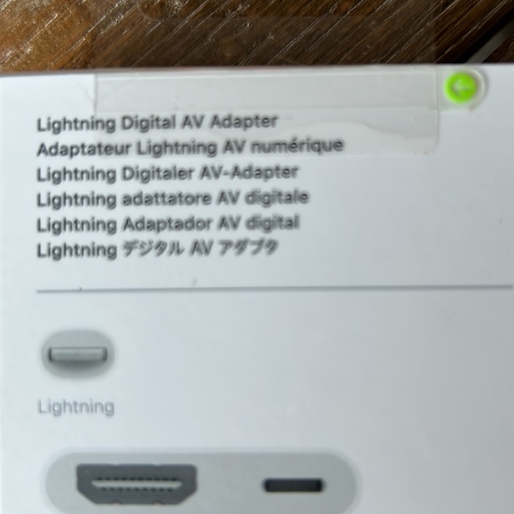 Apple lightening digital AV adapter - Picture 4 of 5